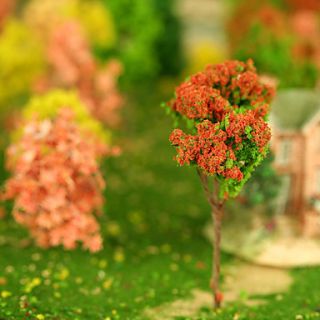 DIY Home Garden Decoration 1:80 6cm Árbol modelo verde con rojo de la