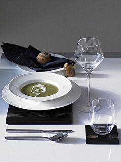 Casa Couture Pavilion dinner plate   
