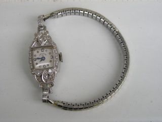 very nice vintage 1941 lady elgin running watch the watch face in