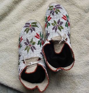 Early 1900s Full Beaded Hide Northern Cheyenne Moccasins Old Trading