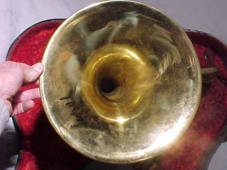 What is offered here is a Vintage Henri Lavelle Double FRENCH HORN