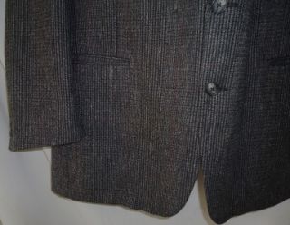 Mens preowne Leonards black & gray sport jacket, size 46L.