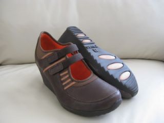 New Tsubo Womens Lerna Brown Leather Wedge Sneaker Platform Shoe Size