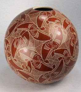 Mata Ortiz Pottery by Leonel Lopez Sgraffito Olla