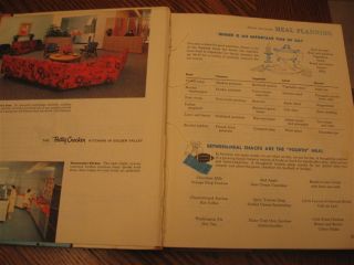 1961 Betty Crockers New Picture CookBook First Edition 2nd Printing