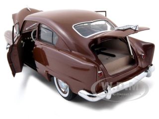 1951 Kaiser Henry J with Trunk Coral 1 18 Platinum Ed