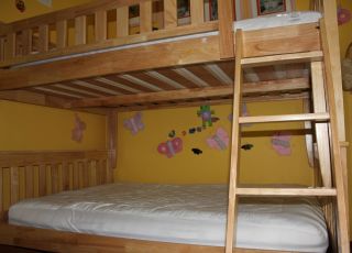 Full Full Bunk Bed Milwaukee Mequon with 2 IKEA Full Mattresses