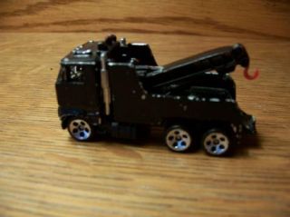 Hot Wheels Lot 1981 Tow Truck Wrecker Semi Die Cast Toy