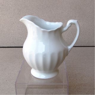Meakin England Small Creamer 4 1/2 in. Classic White Pattern