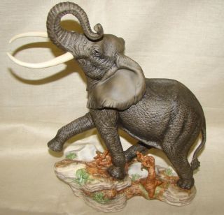 gr. Porzellan Elefant, Franklin Mint 1989, 184/2009