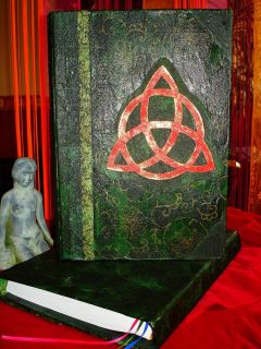 Charmed Replika Buch der Schatten in deutsch
