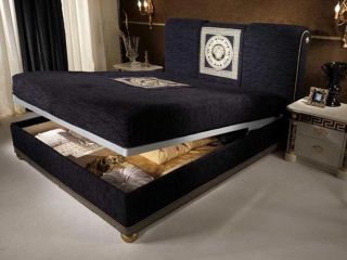 Luxus Schlafzimmer Bettgruppe Bett Versace Muster Gold Dekor