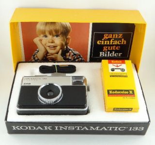 Kodak Instamatic 133 mit OVP und Kodacolor X 126 Kassette