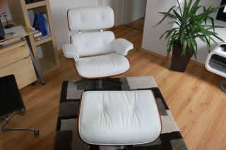 Charles Eames Lounge Chair und Ottoman Weiss/Kirsch!!