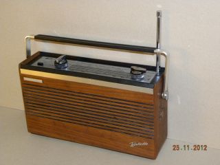 Philips Babette L4D52T Kofferradio Transistorradio 60er spielt