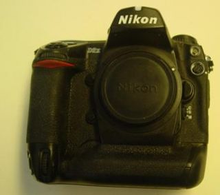 Nikon D2X 12.4 MP Digital SLR Camera   shutter Count 9613 only