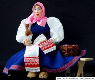 Russische Puppe Näherin Sammlerpuppe Künstlerpuppe Porzellan ethno