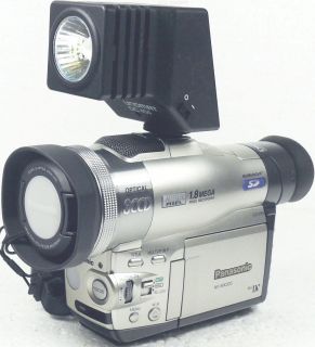 3CCD MiniDV Camcorder PANASONIC NV MX300 TOP + Zubehörpaket