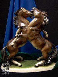AUFSTEIGENDE PFERDE  37cm Groß Pferd KERAMOS WIEN Keramik Skulptur