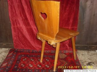 Märchenhafter Alter Antiker Stuhl Echt Holz mit Herz Landhaus Shabby