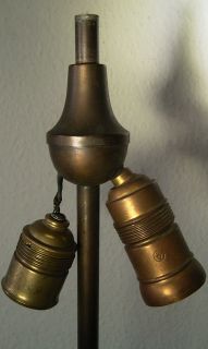 antiker Lampenfuß Tischlampe Metall sehr schön