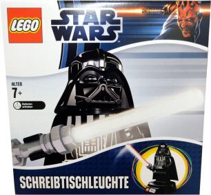 Lass dir mit dem LED Lichtschwert der LEGO Darth Vader Figur beim