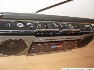 Das Gerät funktioniert im Radio und Kassettenbereich super.