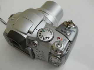 Canon PowerShot S 2 IS mit 12 Fachen Zoom im Neuwertigen Geflegeten