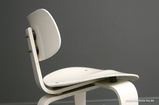 Egon Eiermann SE 42 Stuhl für Wilde + Spieth Designer Design Dreibein