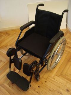 Leichtgewicht  Falt  Rollstuhl Meyra 1.751 kaum gebraucht