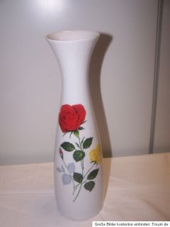 VASE aus Porzellan von „Creidlitz“ mit gelbem und rotem Rosendekor