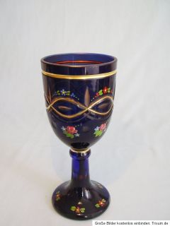 Großer Pokal Überfang Glas Böhmen Kobaltblau mit Schliffdekor und