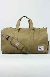 HERSCHEL SUPPLY The Novel Duffle Bag in Army Clothing