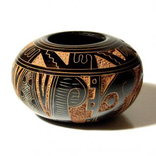 Pre Columbian Decorative Vasija Pottery (Nicaragua) Today $28.99